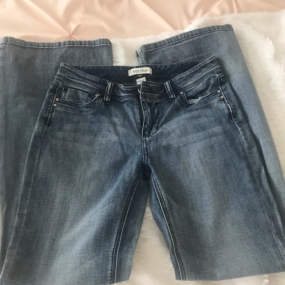 WHBM Lightweight Jeans. Blanc. Size 2R. Excellent used condition.
